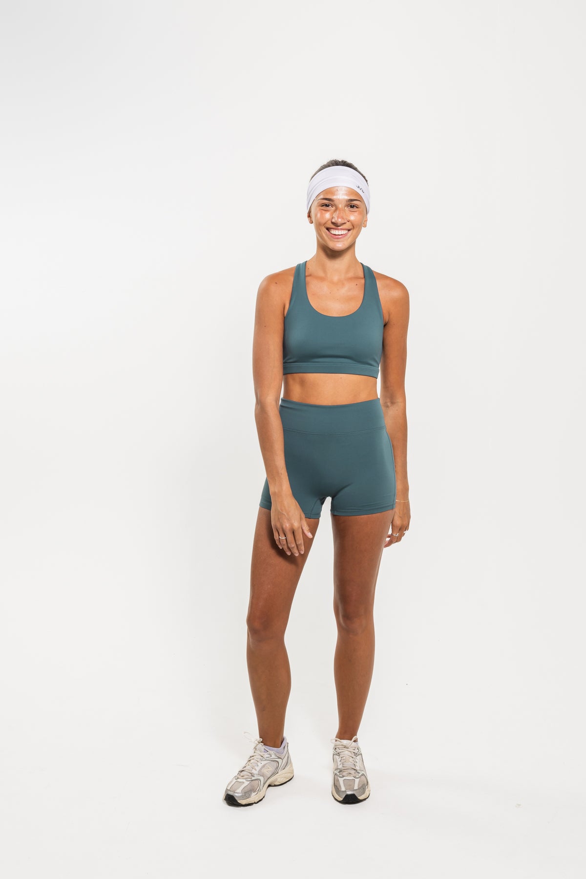 Women's Breakthrough High Rise Short 3": Eucalyptus - View 2