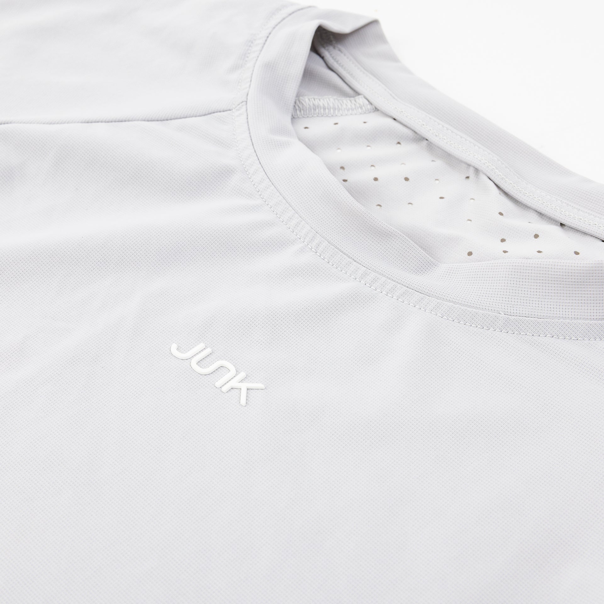 Men's Breakthrough Training Tee: Glacier - View 4
