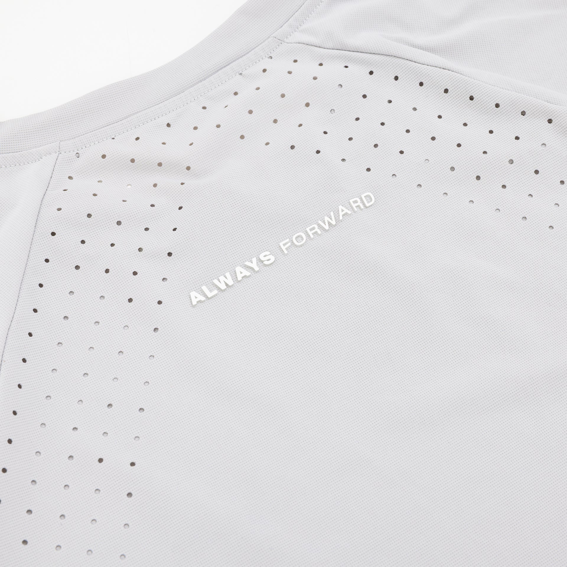 Men's Breakthrough Training Tee: Glacier - View 5