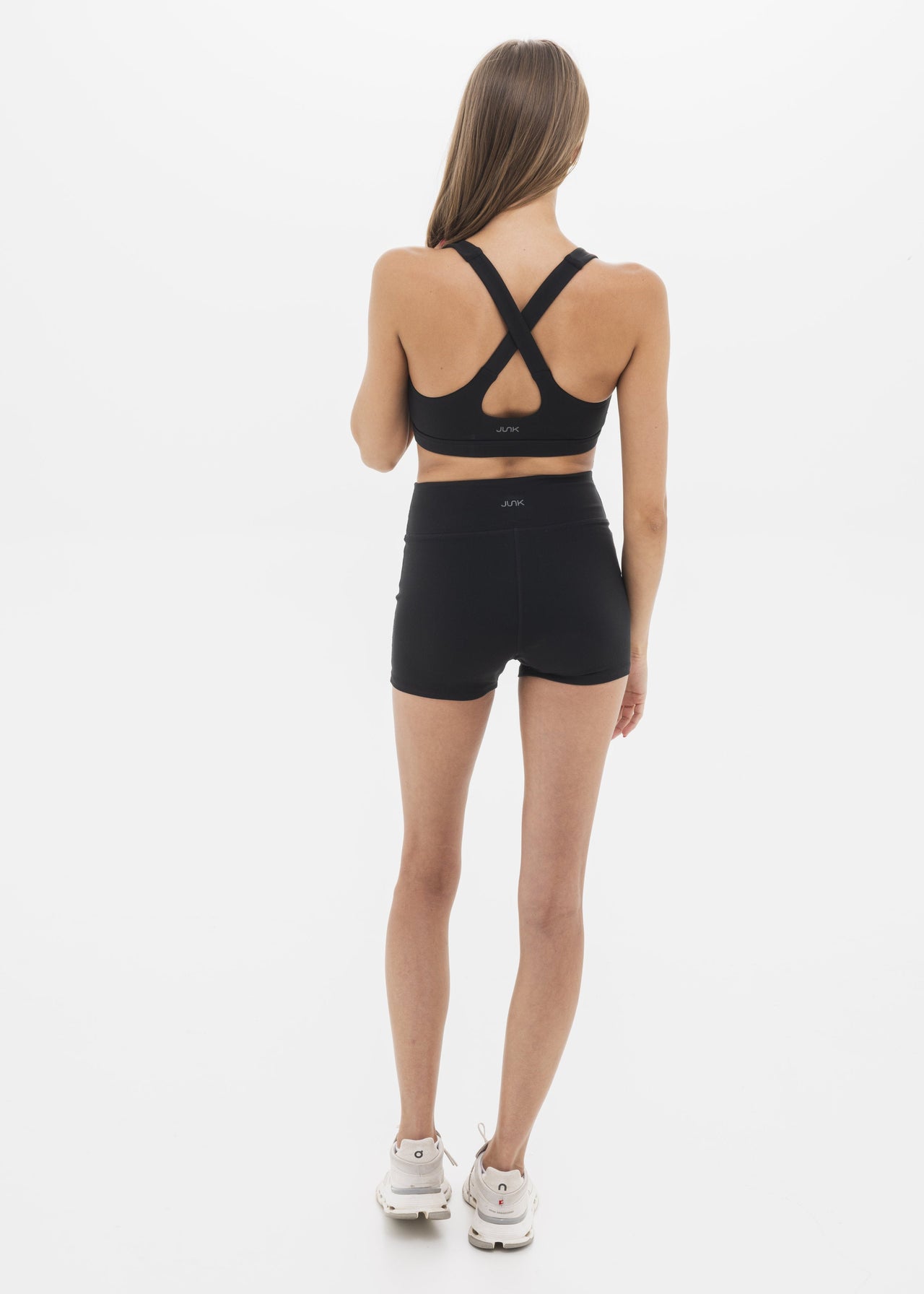 Women's Breakthrough High Rise Short 3": Obsidian - View 3