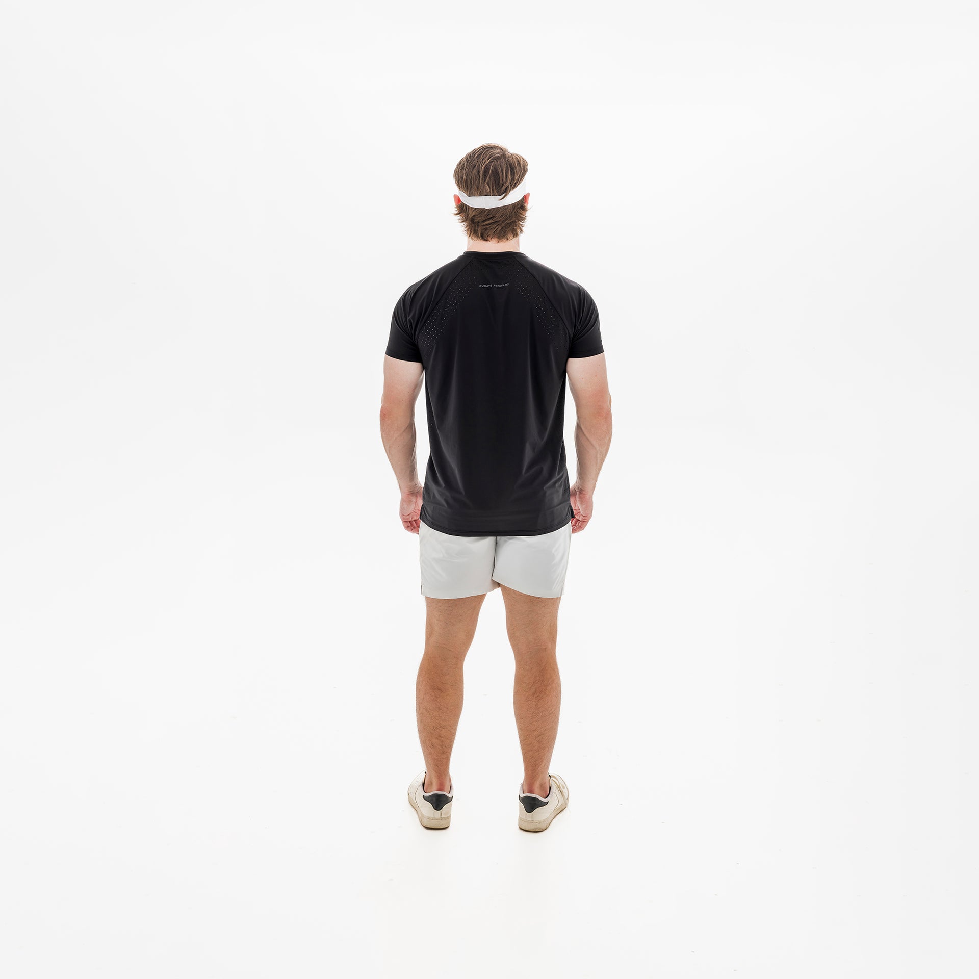 Men's Breakthrough Training Tee: Obsidian - View 3