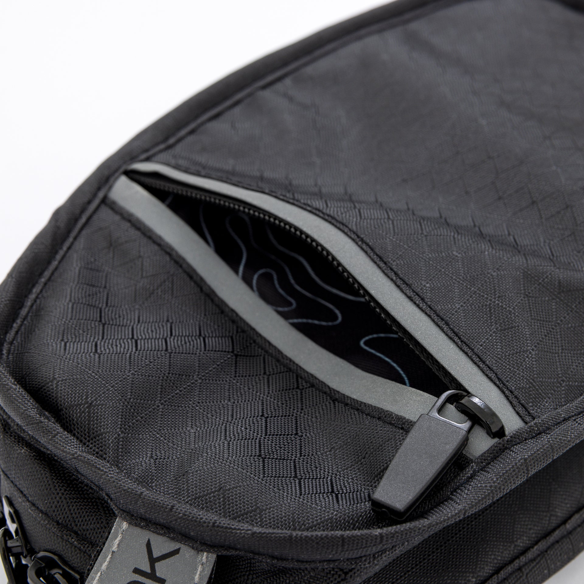 JUNK Versa Bag Obsidian - View 5